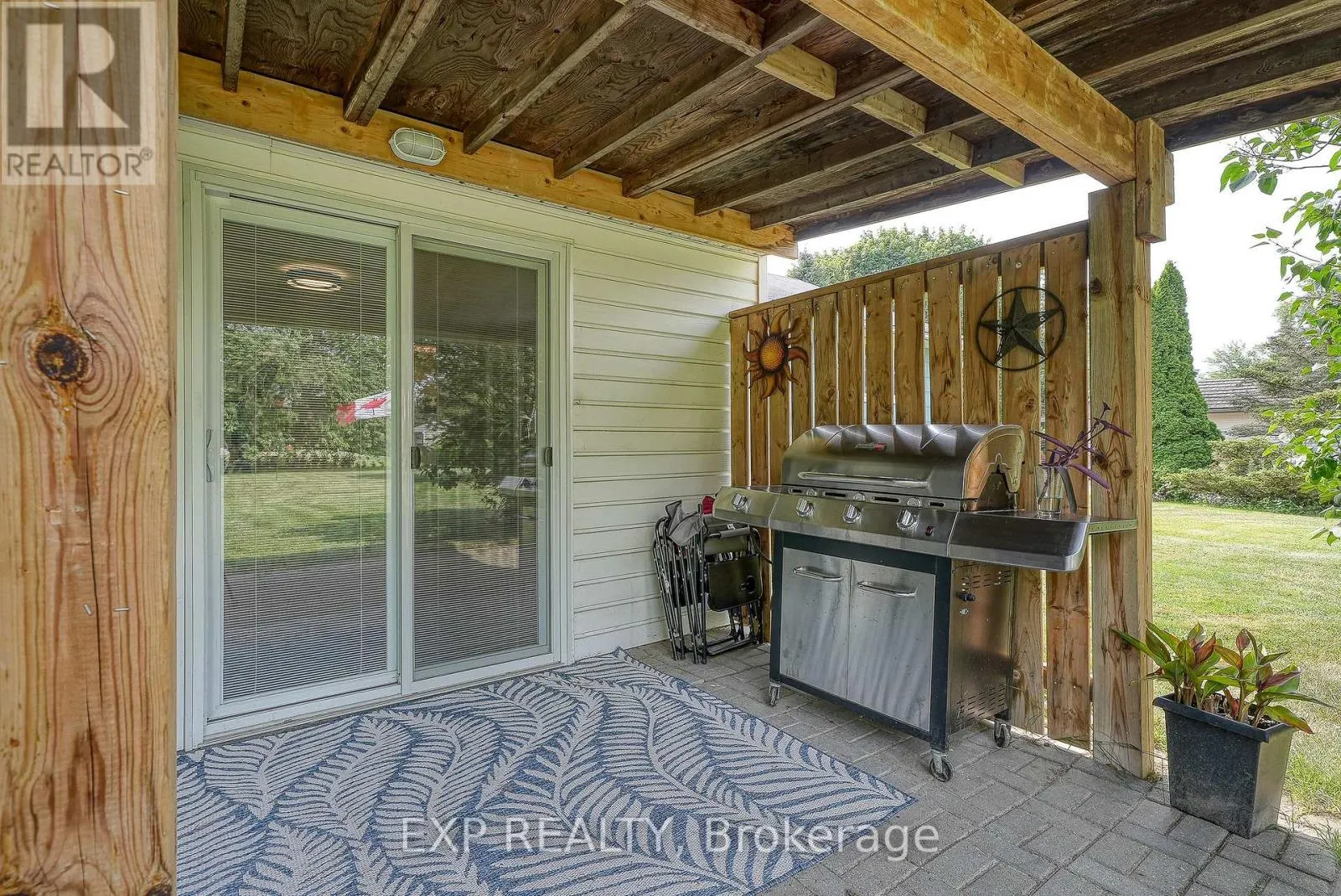 193 CENTENNIAL AVENUE S