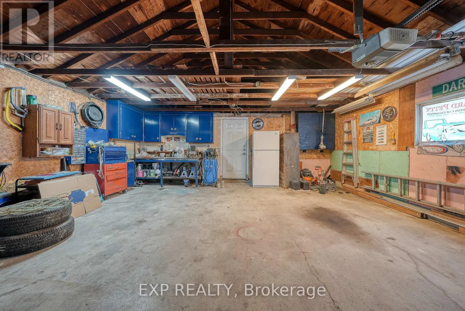 193 CENTENNIAL AVENUE S