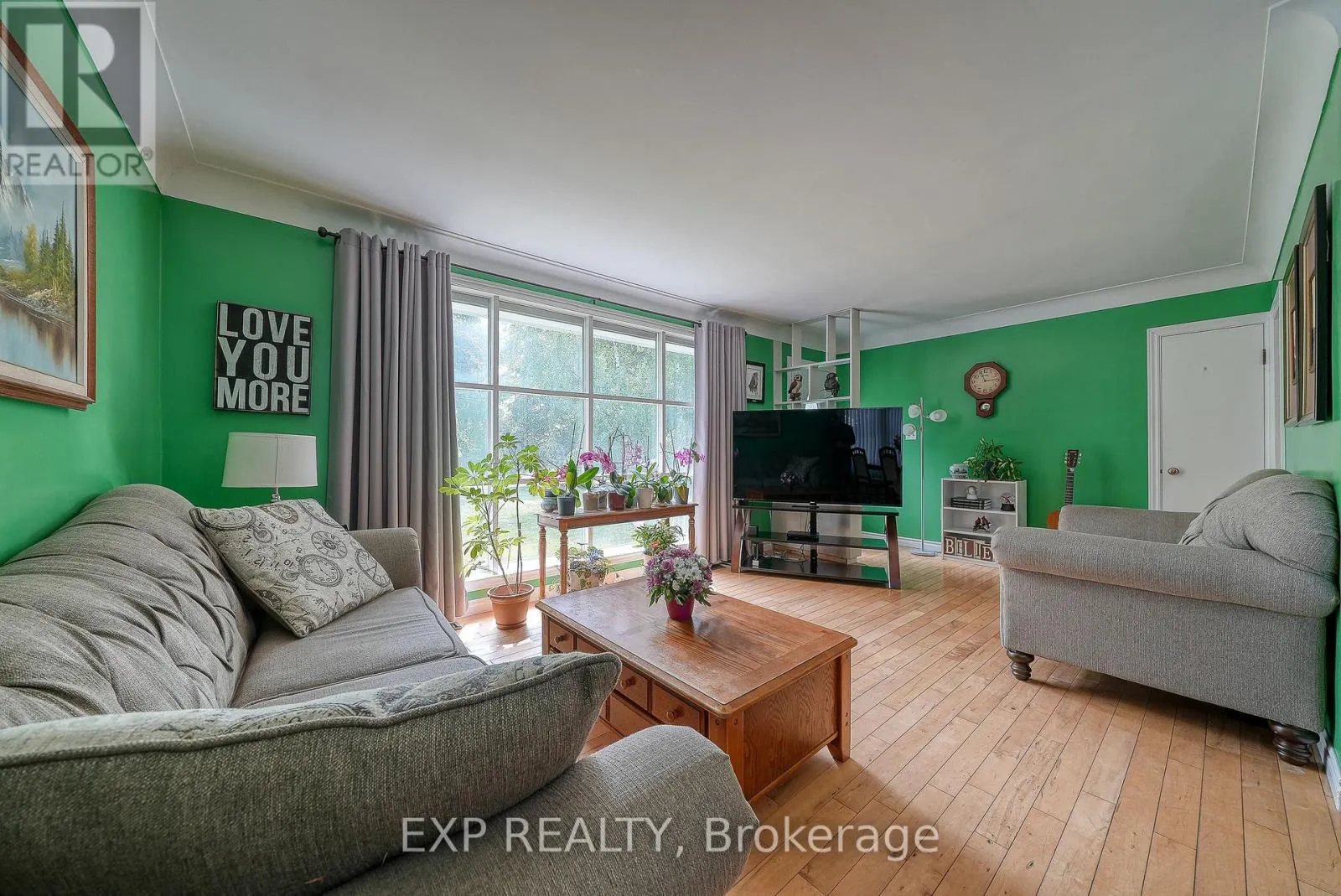 193 CENTENNIAL AVENUE S