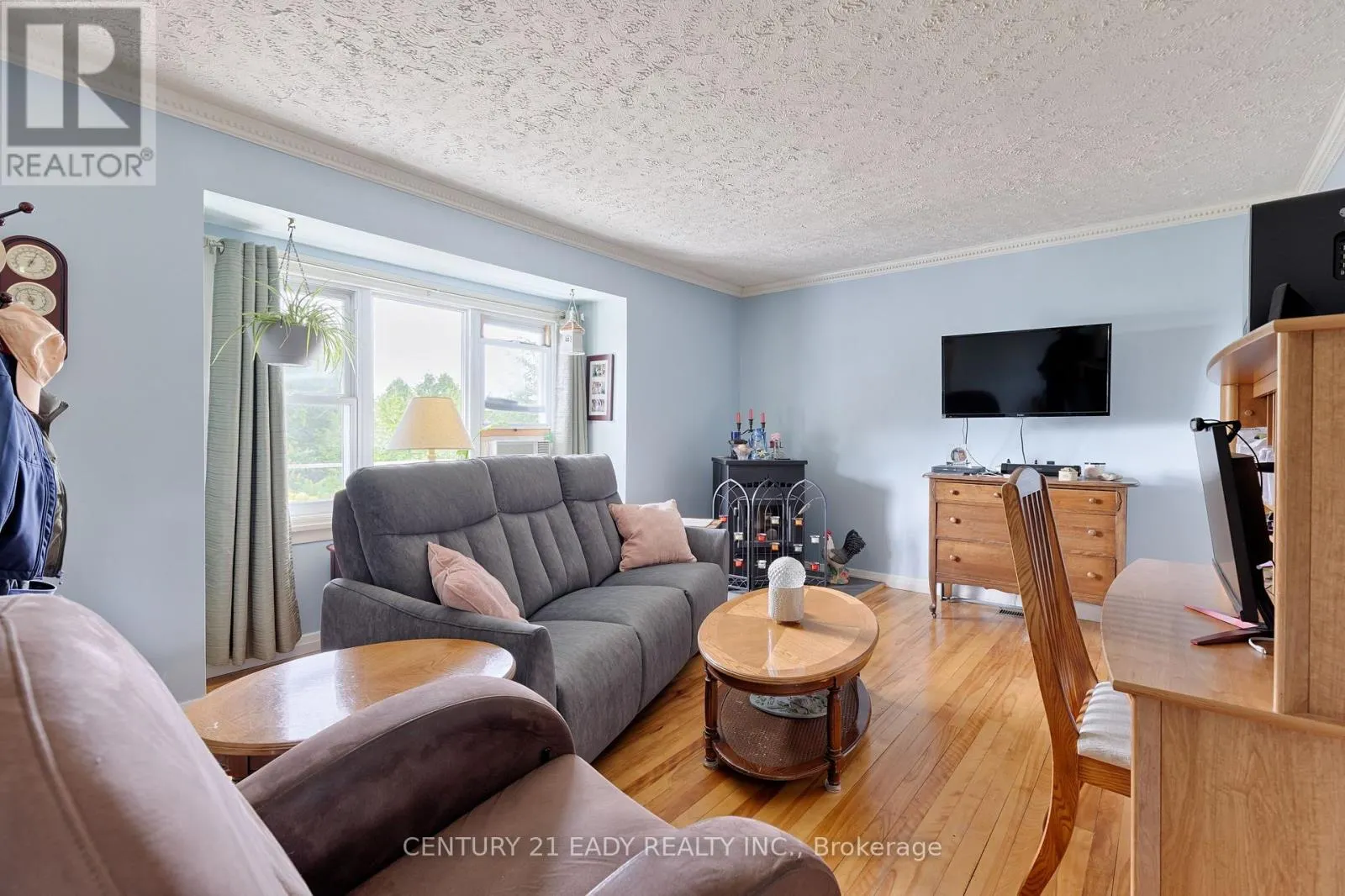 19 ALGONQUIN ROAD