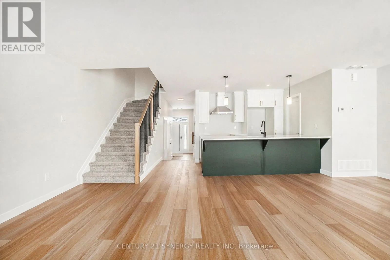 79 VILLENEUVE STREET