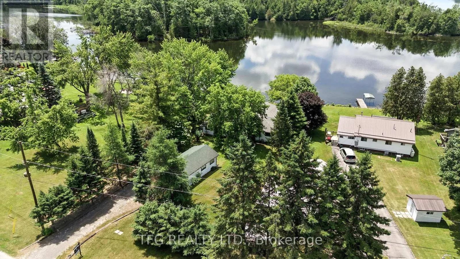 112 CEDAR SHORES DRIVE