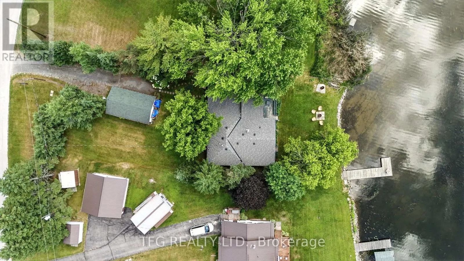 112 CEDAR SHORES DRIVE