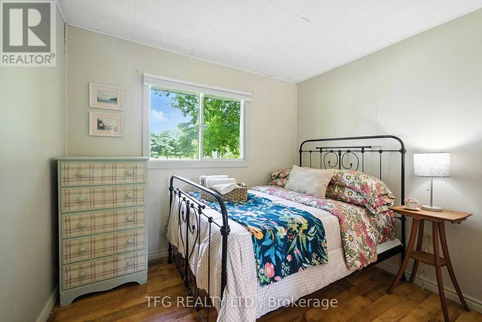 112 CEDAR SHORES DRIVE