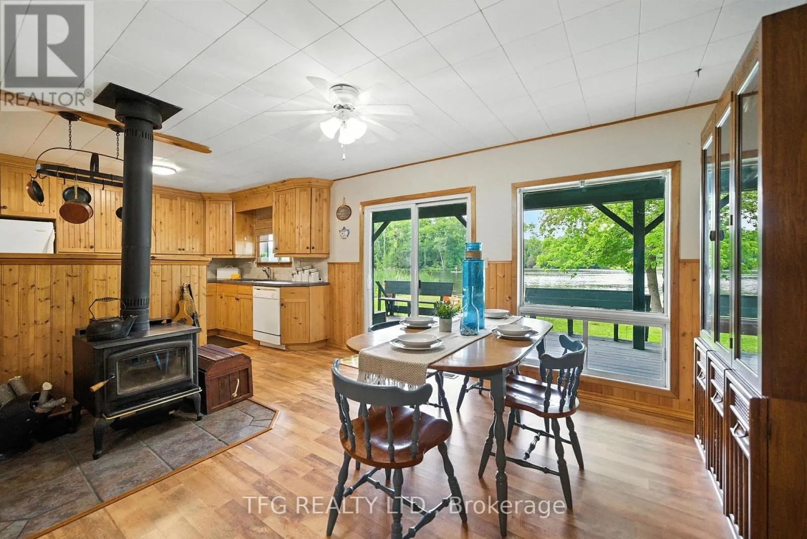 112 CEDAR SHORES DRIVE