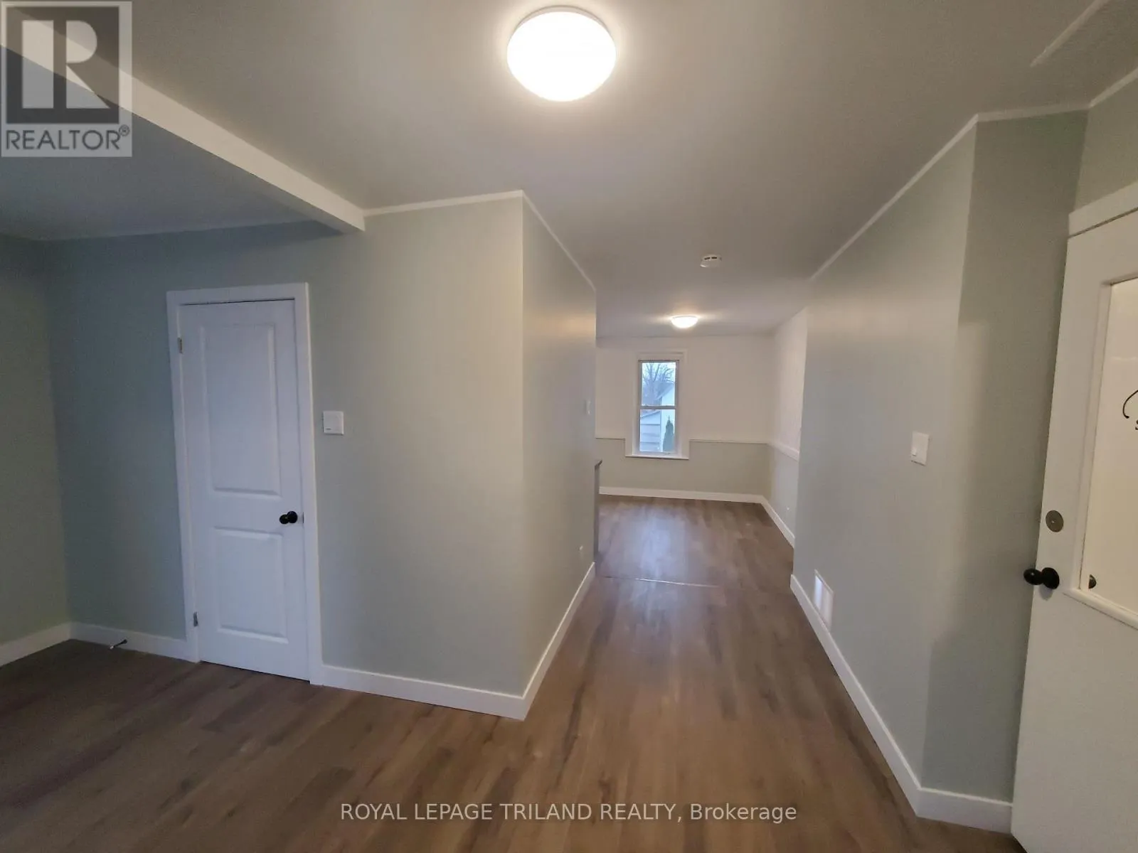 UPPER UNIT - 104 FLORA STREET, #UPPER UNIT