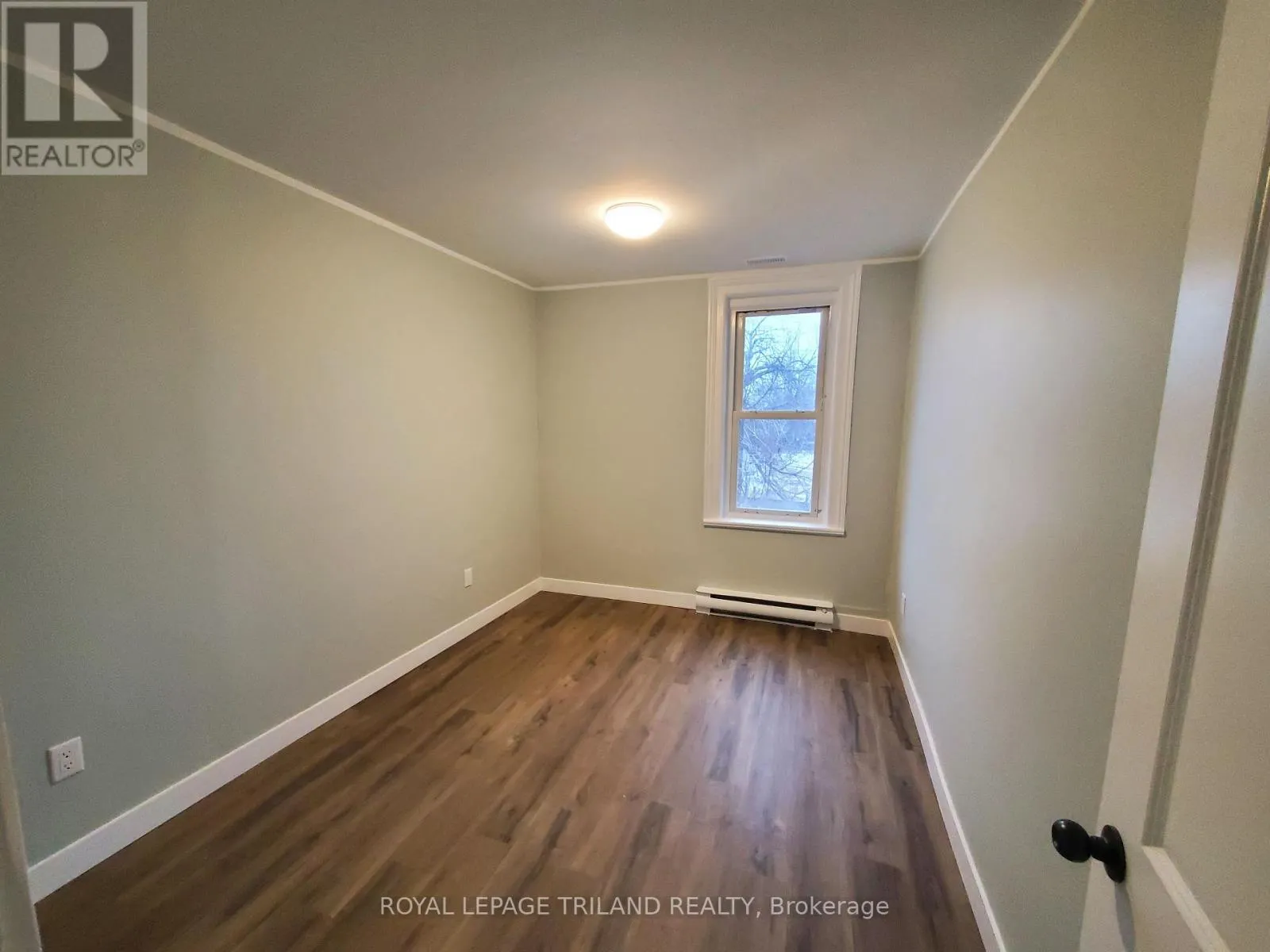UPPER UNIT - 104 FLORA STREET, #UPPER UNIT