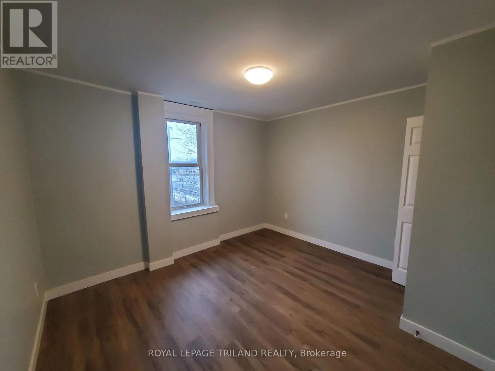 UPPER UNIT - 104 FLORA STREET, #UPPER UNIT