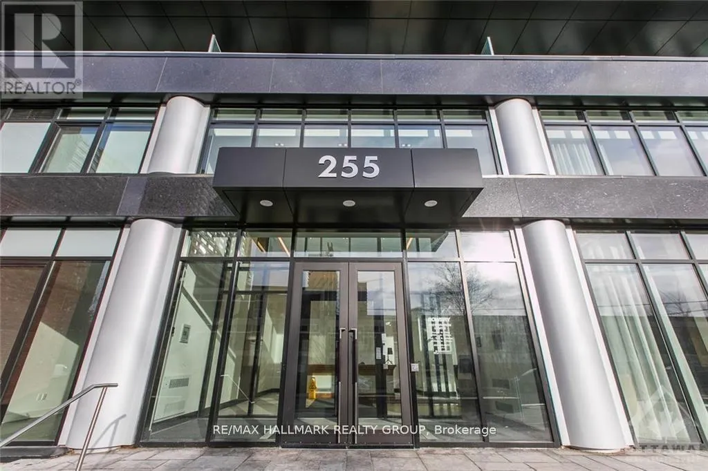 905 - 255 BAY STREET, OTTAWA