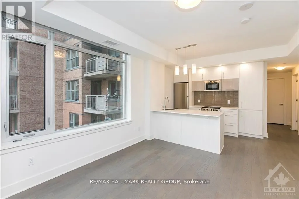 905 - 255 BAY STREET, OTTAWA