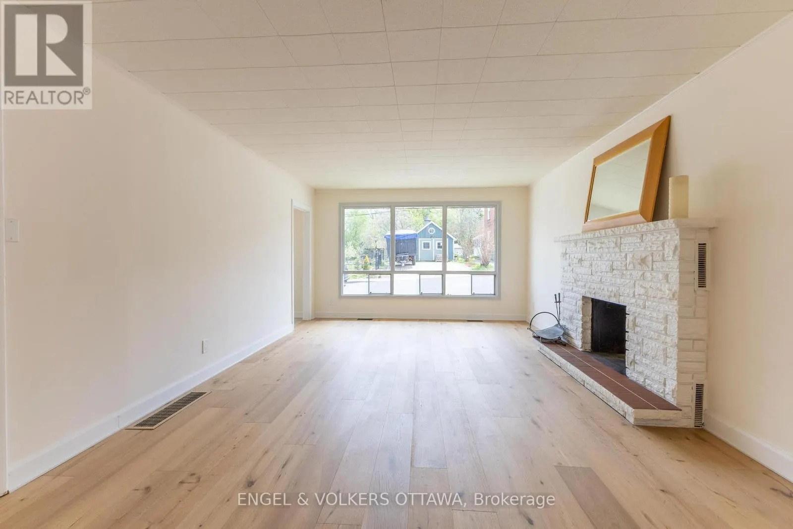 89 MUNRO STREET