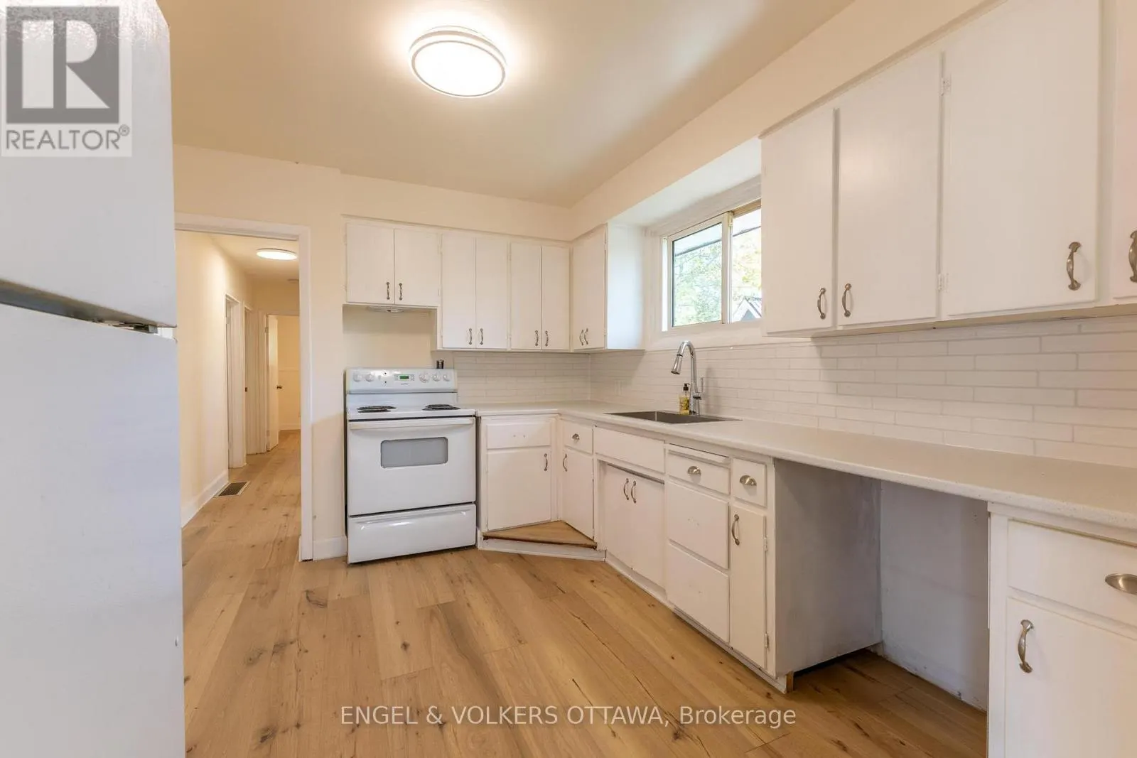 89 MUNRO STREET