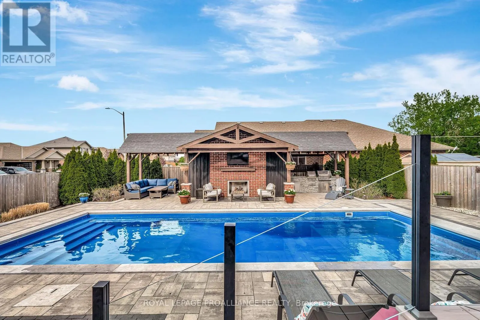 19 SCENIC DRIVE