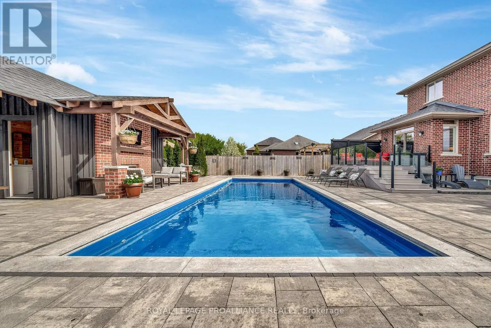 19 SCENIC DRIVE