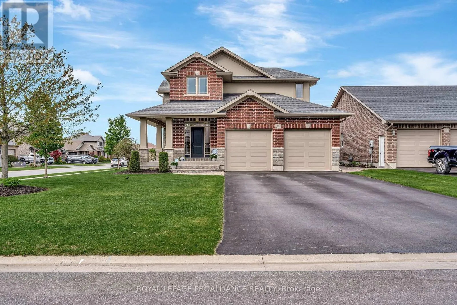 19 SCENIC DRIVE