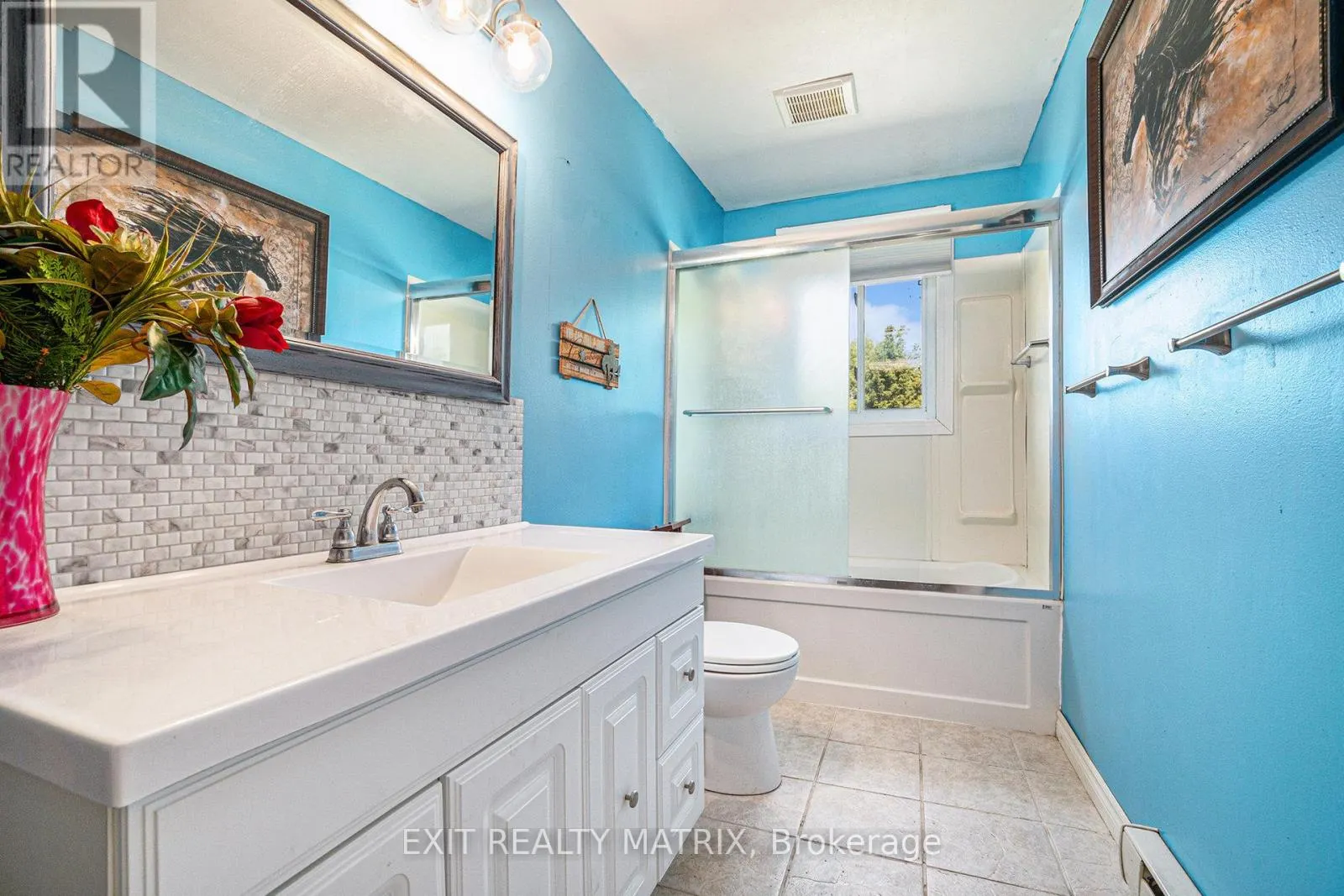 21111 CONCESSION RD 8 ROAD
