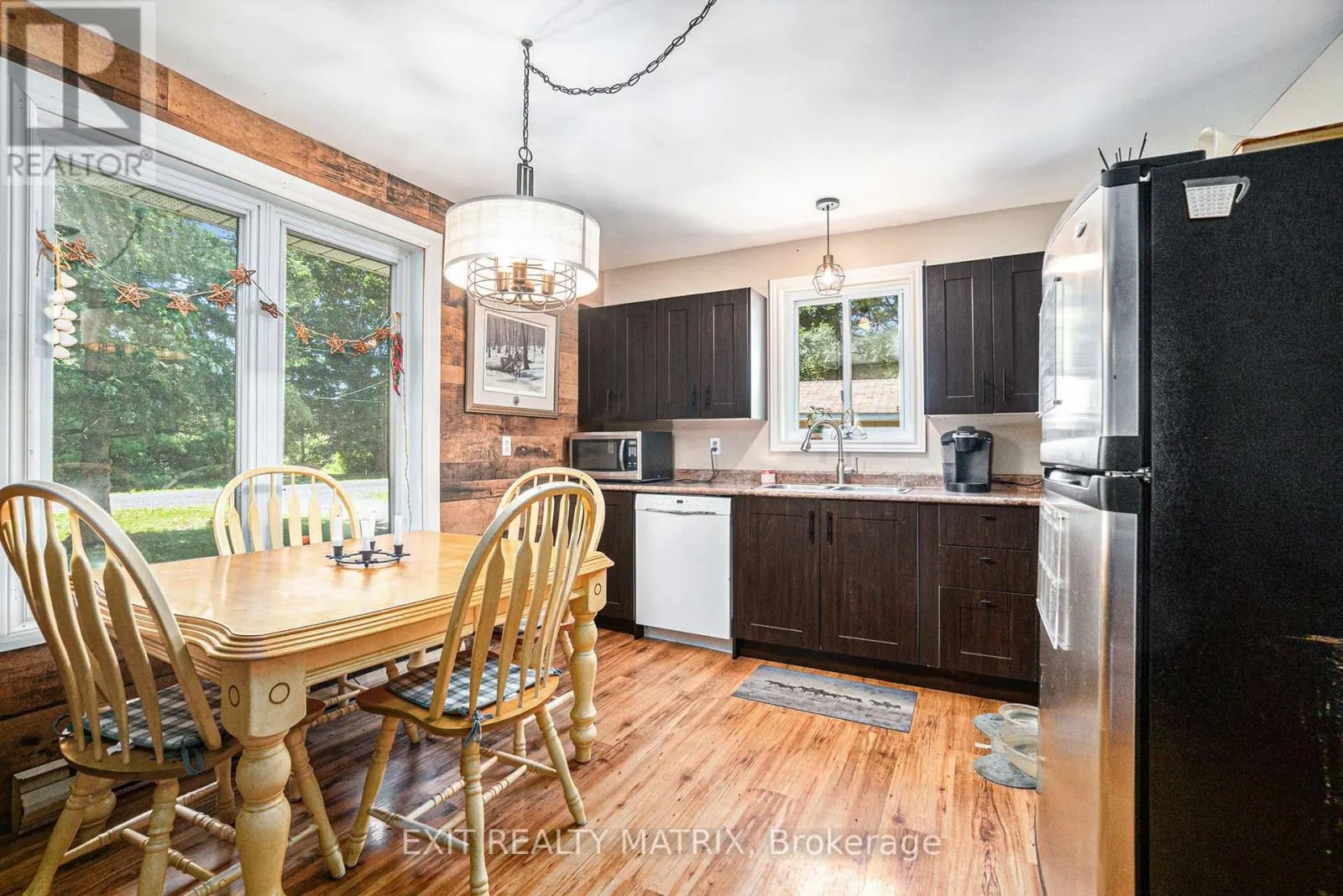 21111 CONCESSION RD 8 ROAD