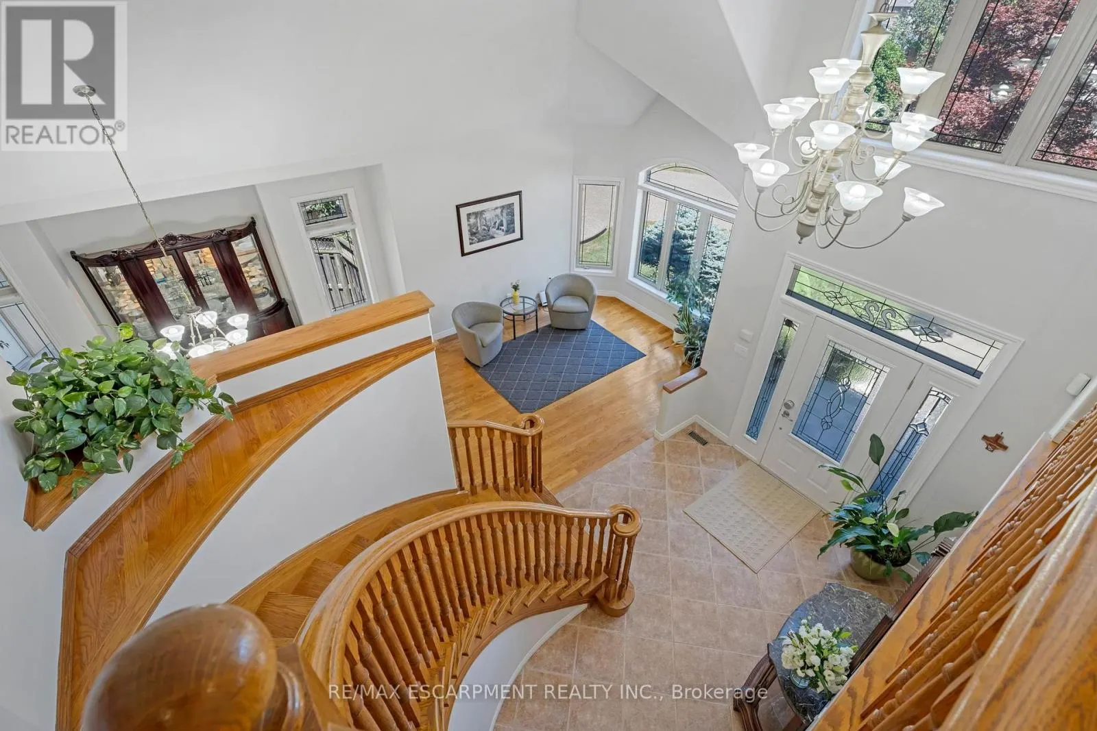 22 SHADELAND CRESCENT