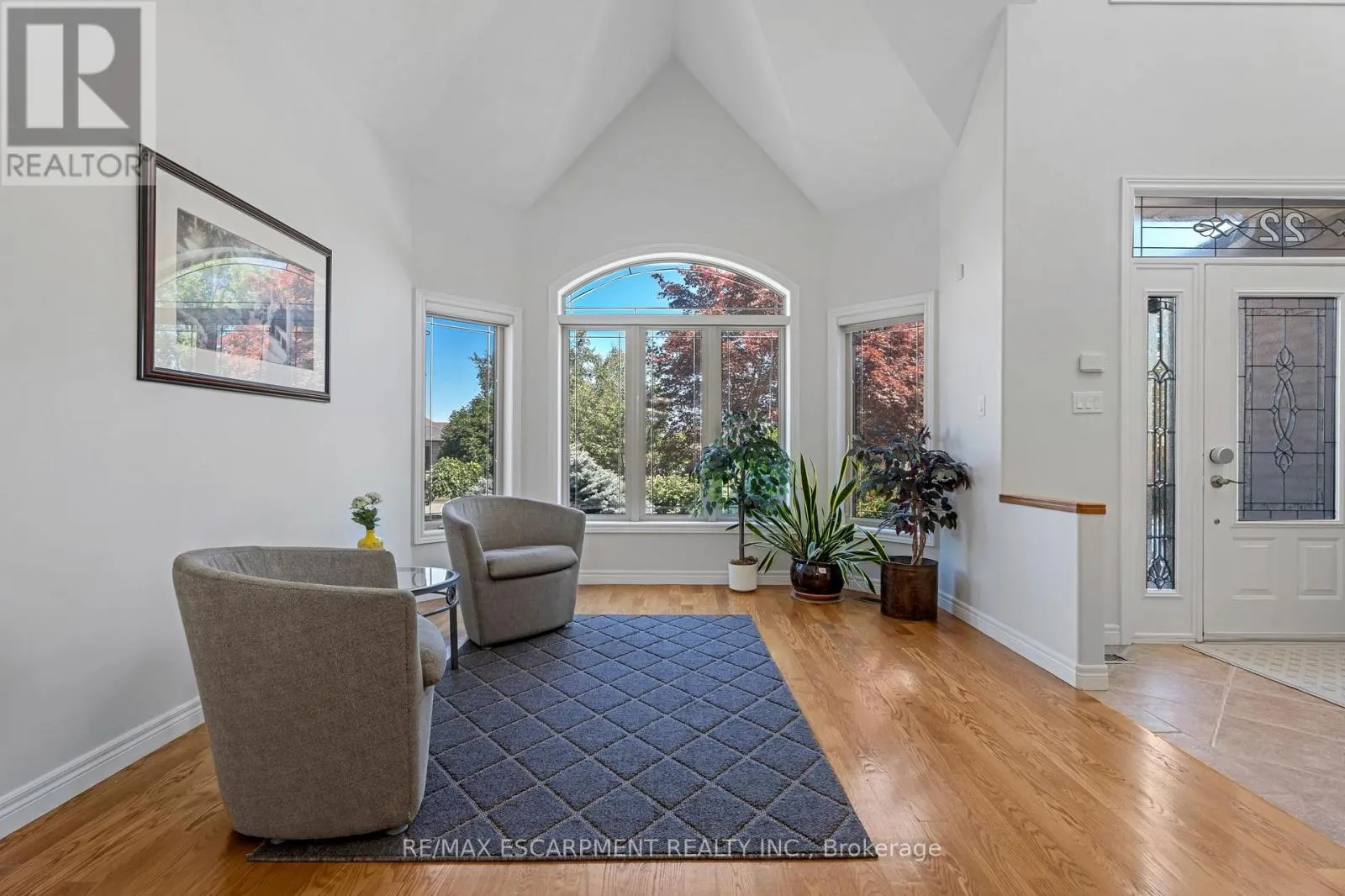 22 SHADELAND CRESCENT