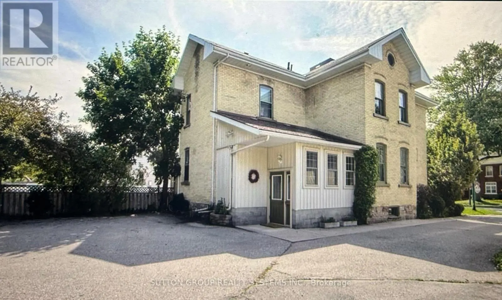 258 ONTARIO STREET