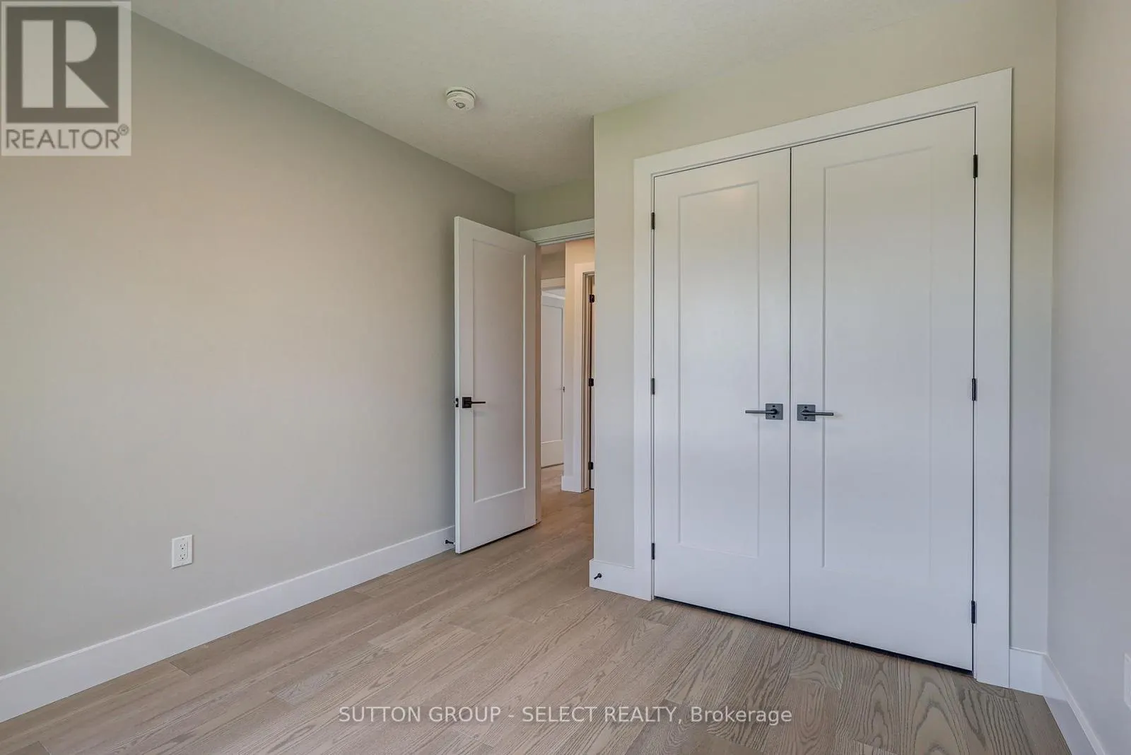 3 - 2500 MAIN STREET, #3