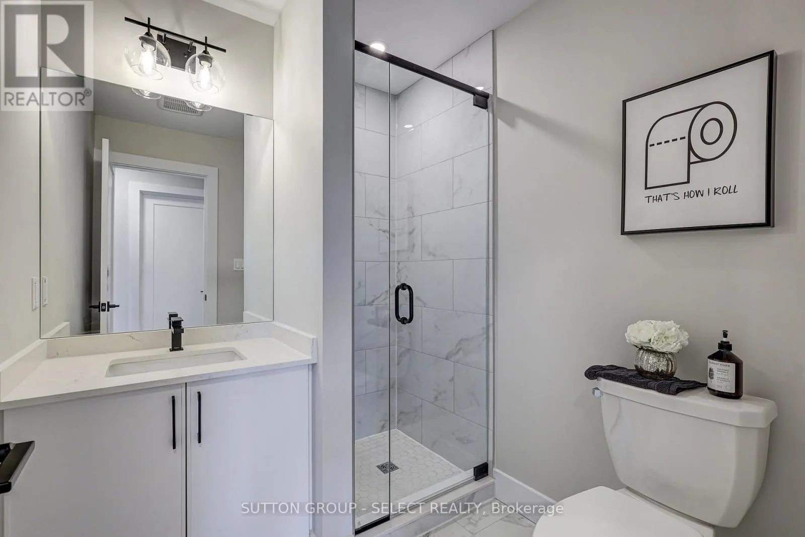3 - 2500 MAIN STREET, #3