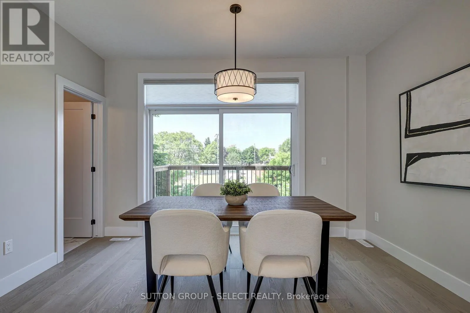 3 - 2500 MAIN STREET, #3