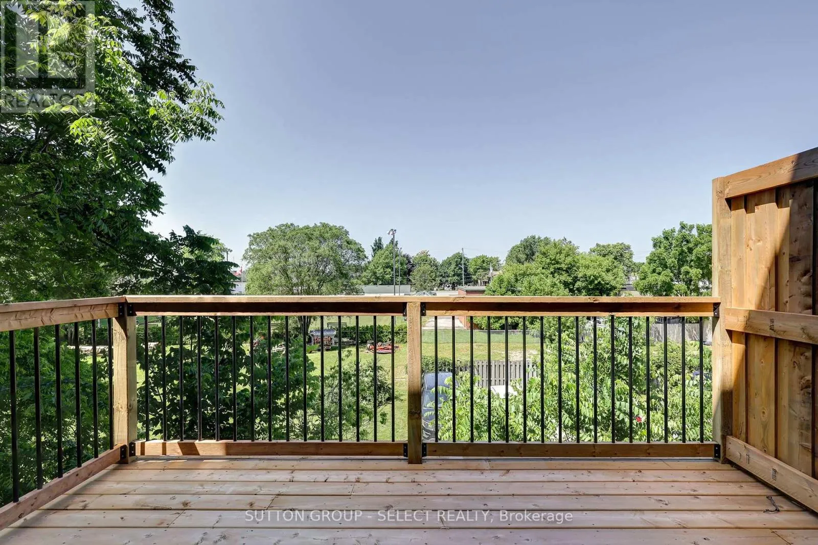 3 - 2500 MAIN STREET, #3
