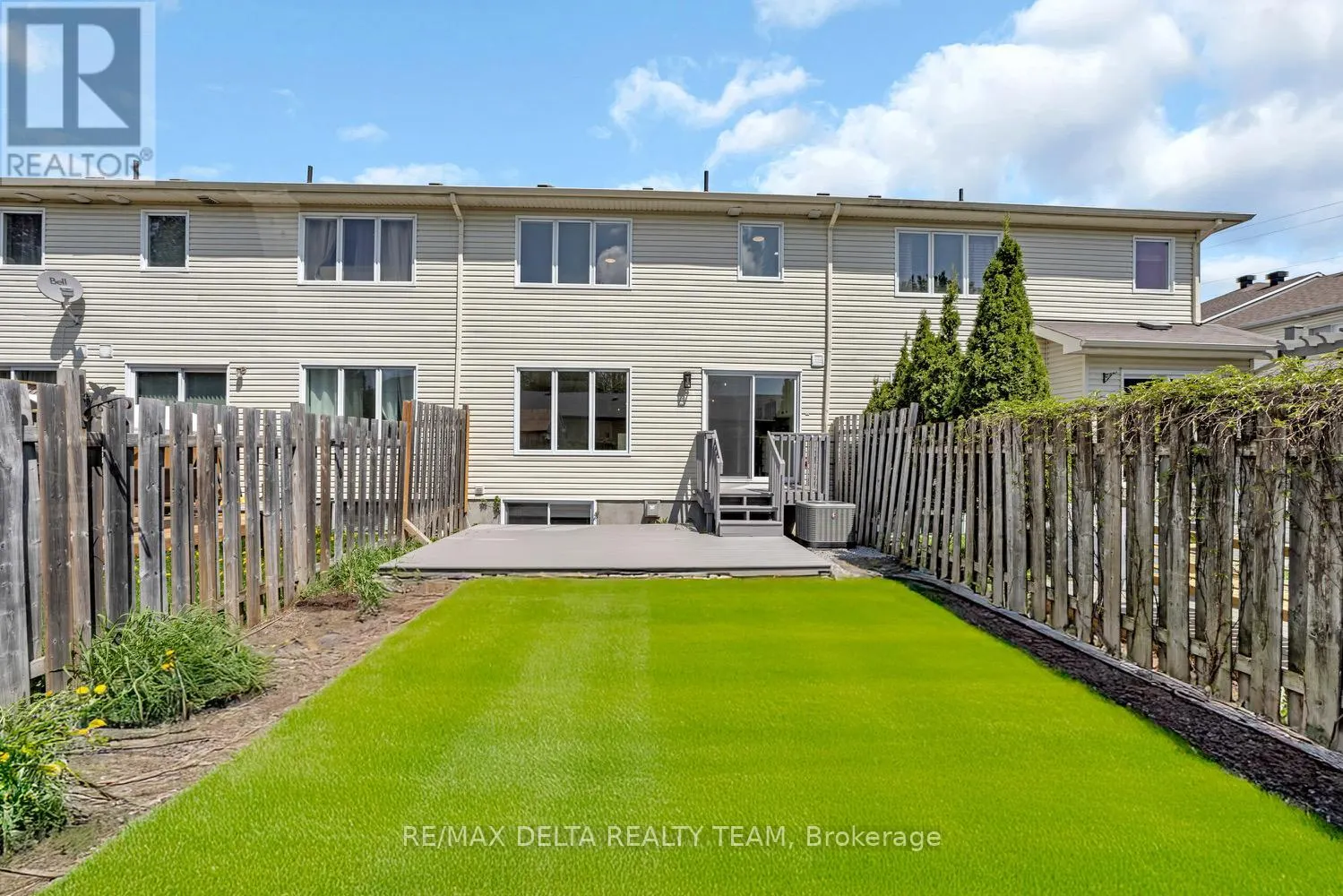 551 CASABELLA DRIVE