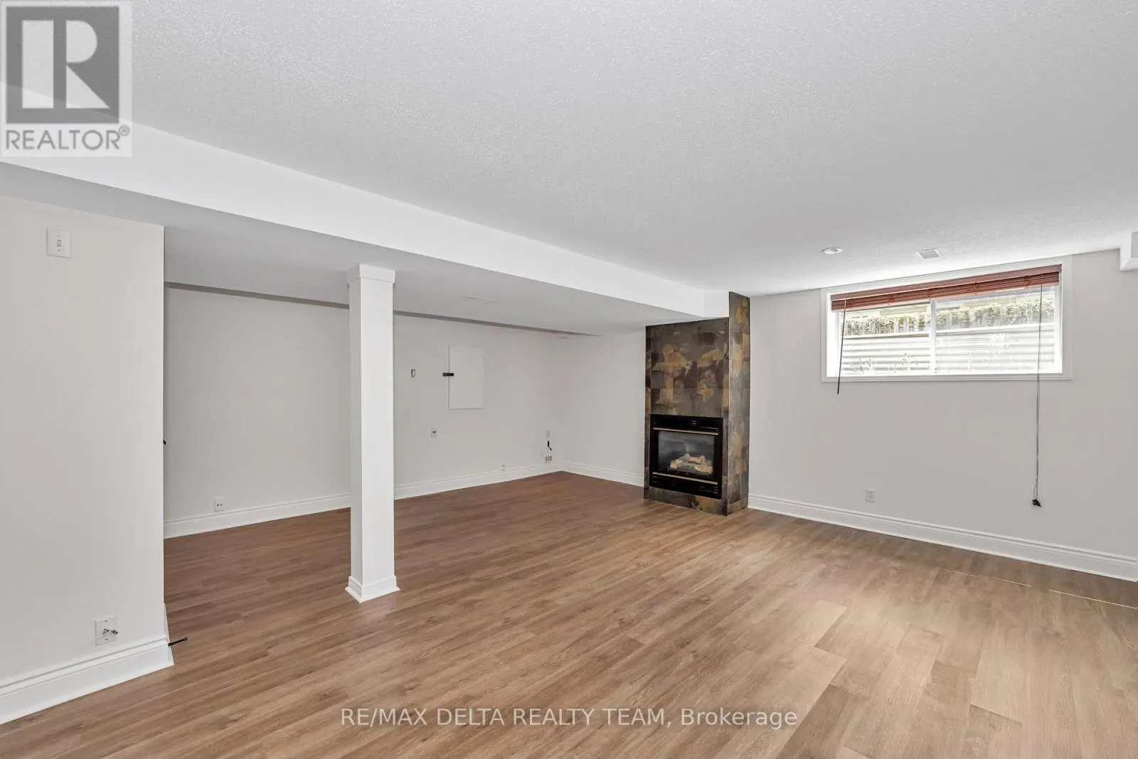 551 CASABELLA DRIVE