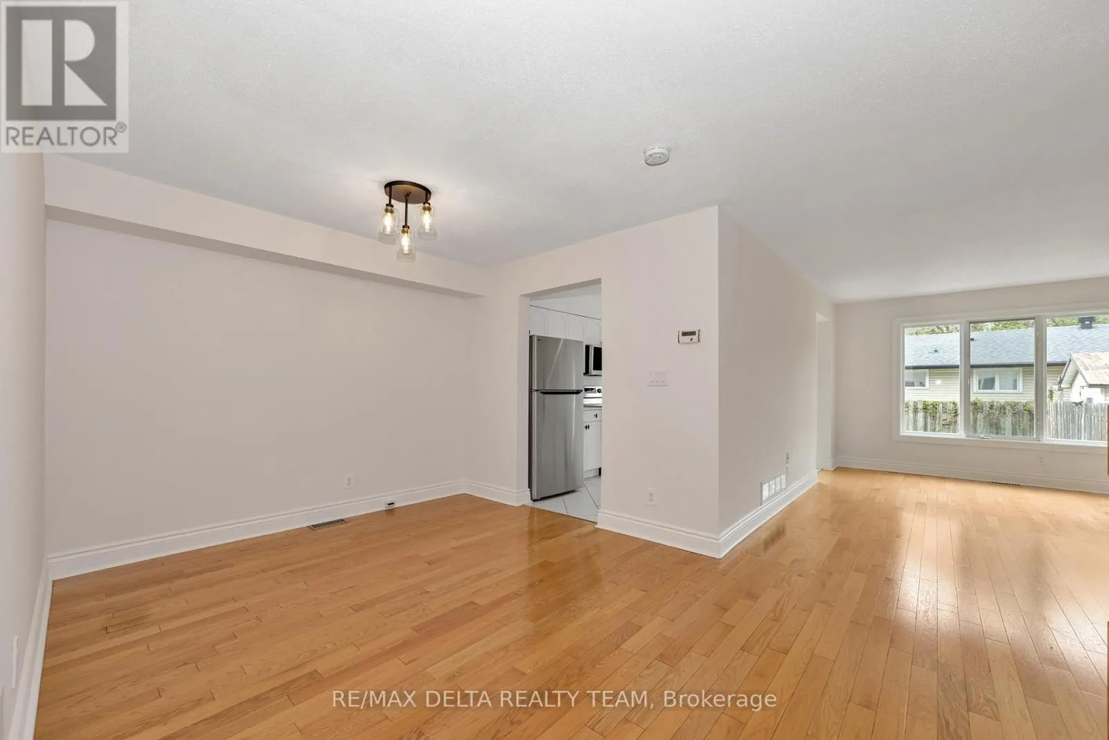 551 CASABELLA DRIVE