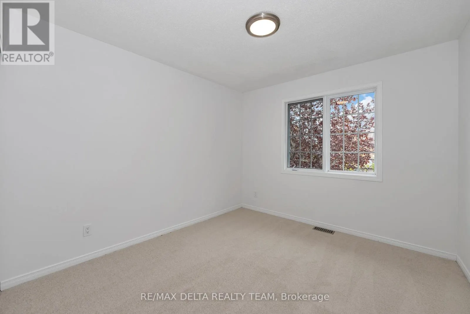 551 CASABELLA DRIVE