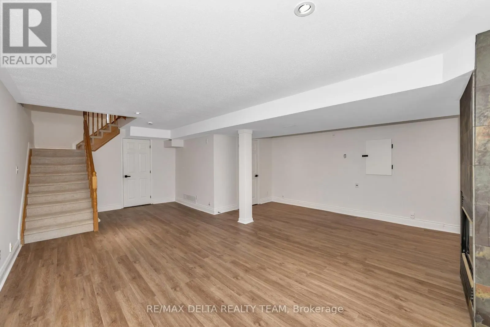 551 CASABELLA DRIVE