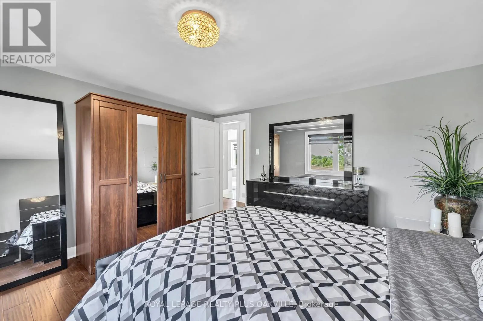 322 RUSS ROAD