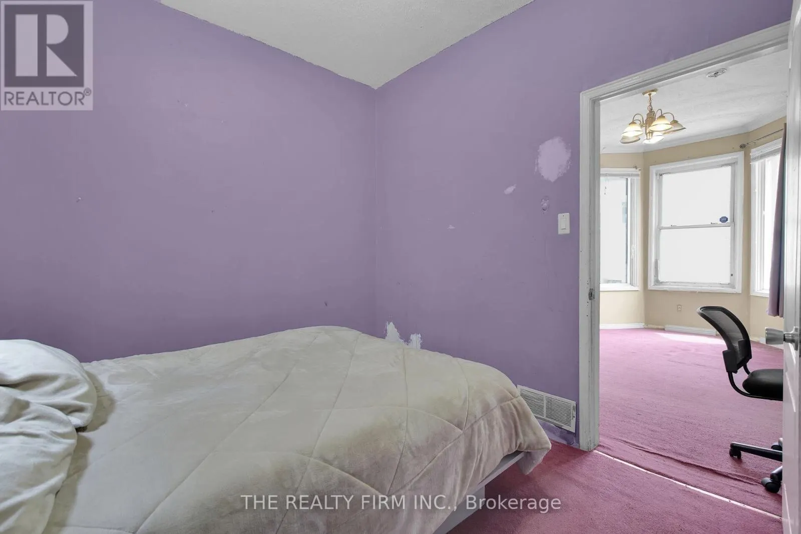 524 SIMCOE STREET