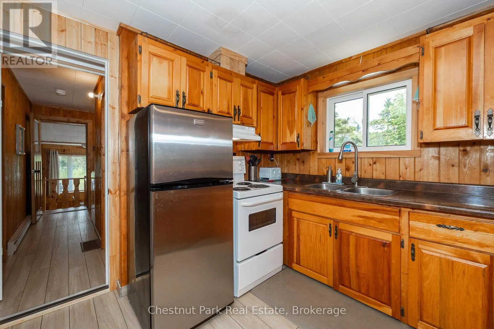 8 LITTLE COVE ROAD