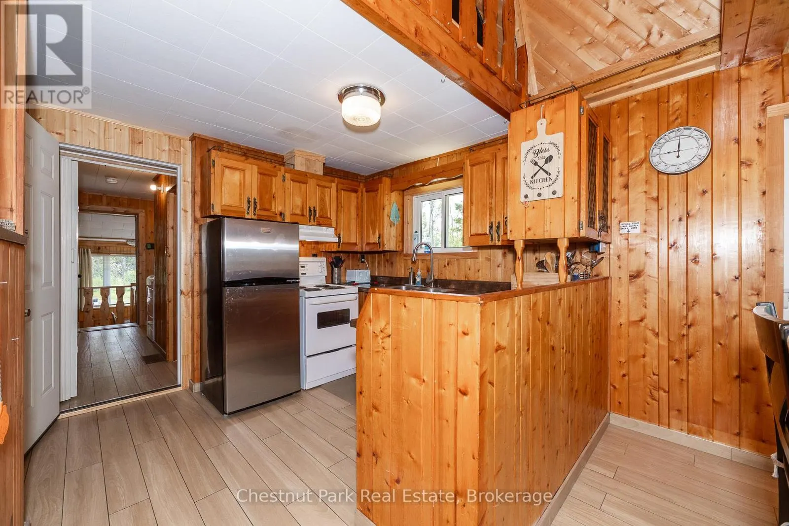 8 LITTLE COVE ROAD