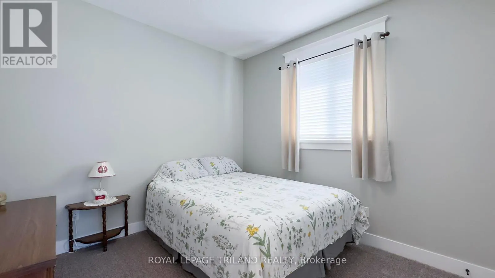 21 CREEK SIDE PLACE