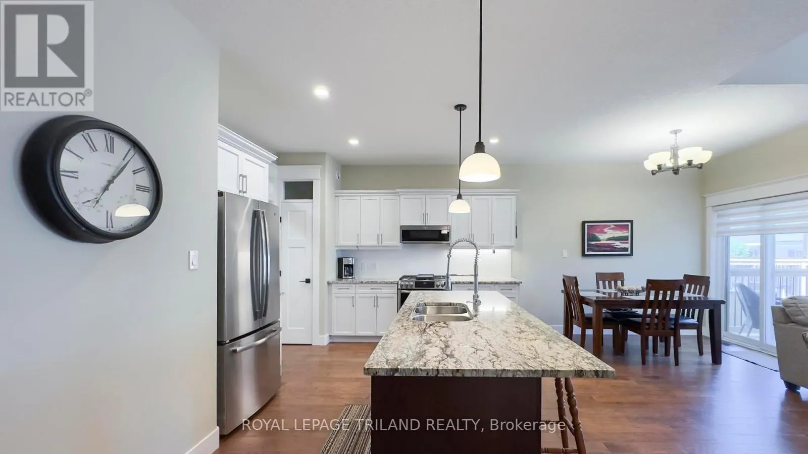 21 CREEK SIDE PLACE