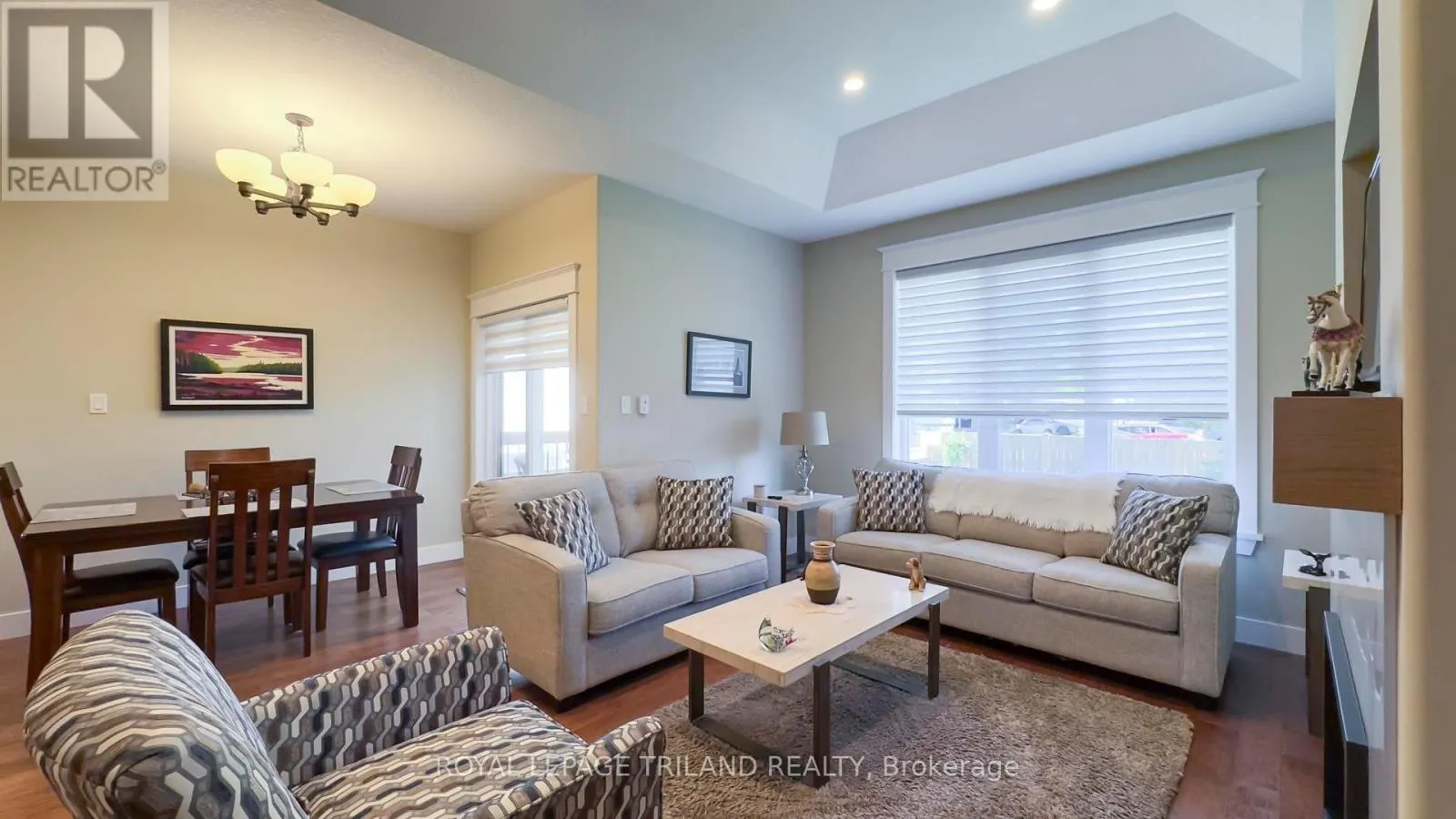 21 CREEK SIDE PLACE