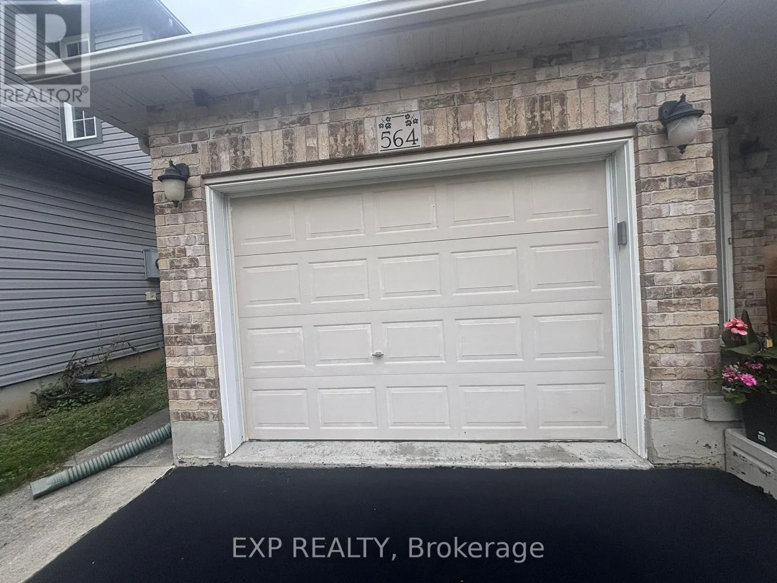 564 WOOLGRASS AVENUE