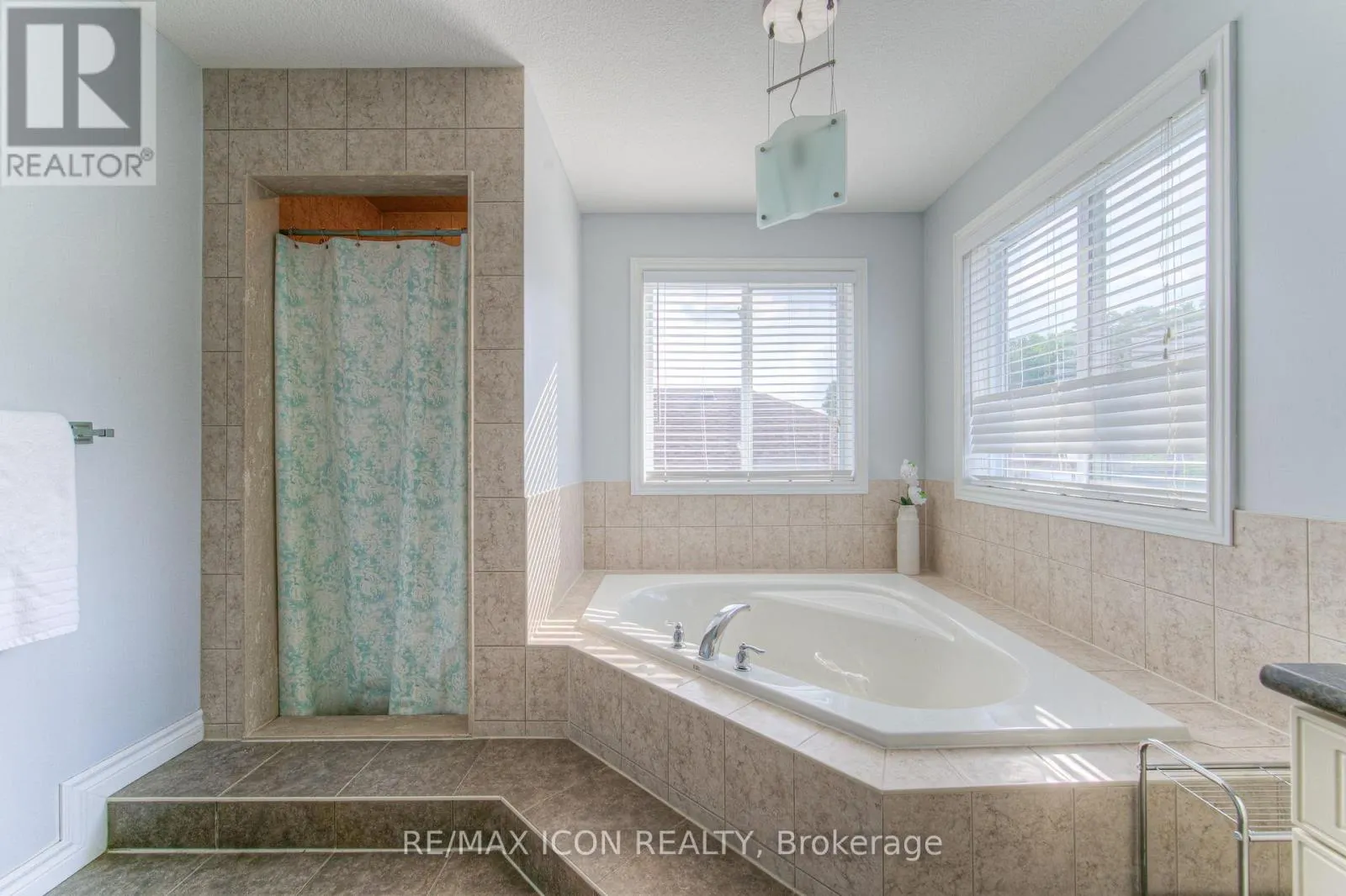 139 PEBBLECREEK DRIVE