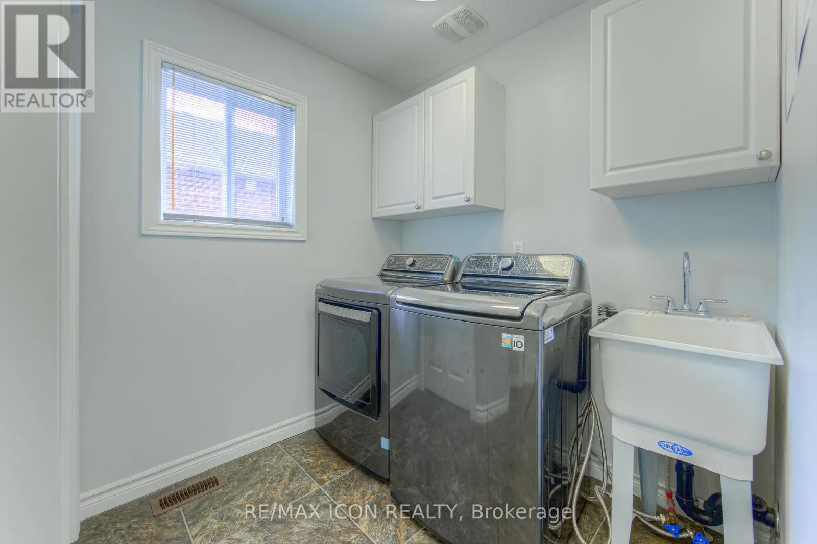 139 PEBBLECREEK DRIVE