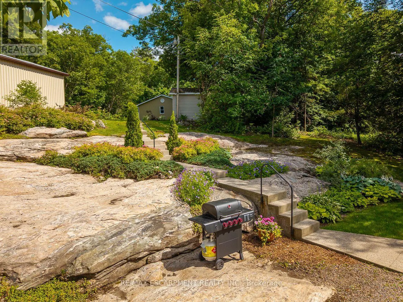 32 10TH CONCESSION ROAD