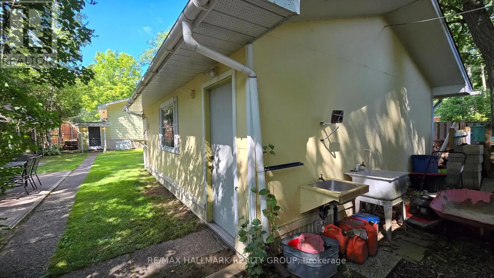266 BALDWIN STREET