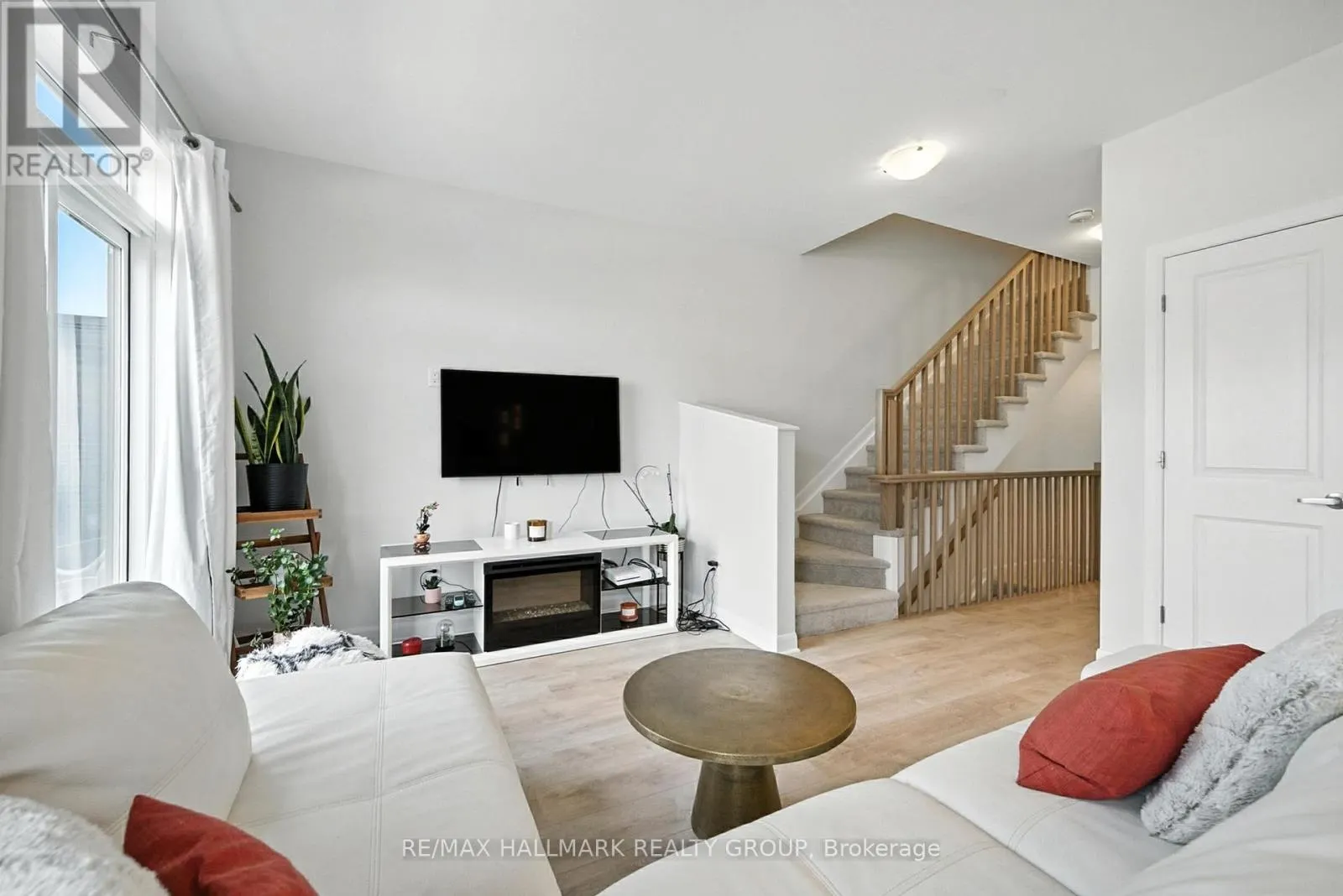 702 CONFLUENCE WALK