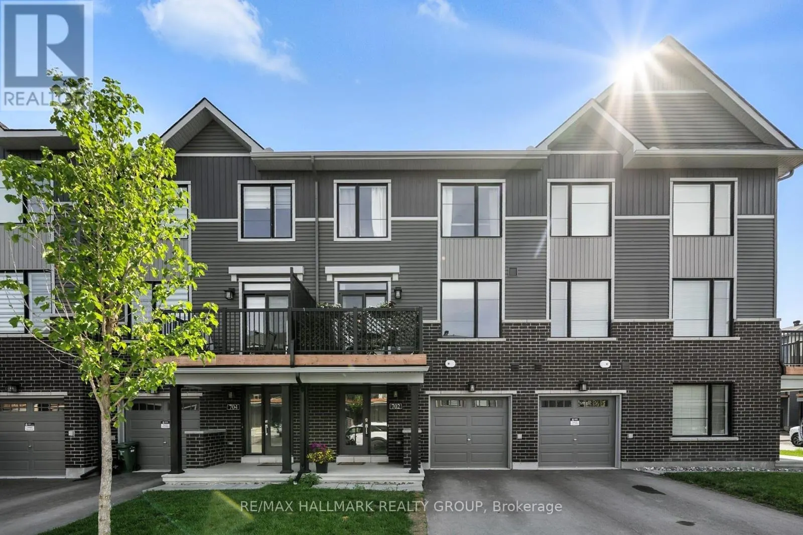 702 CONFLUENCE WALK