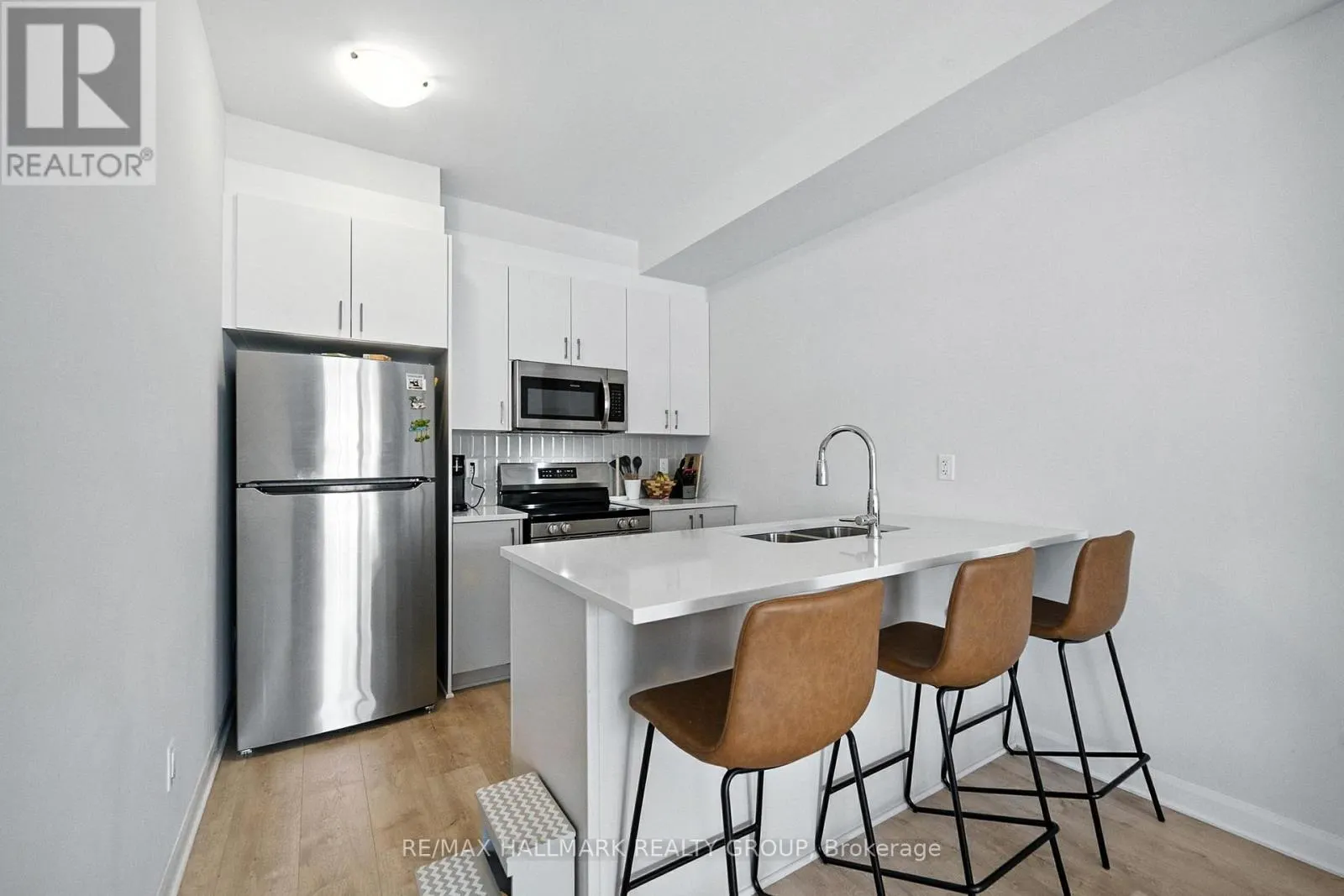 702 CONFLUENCE WALK