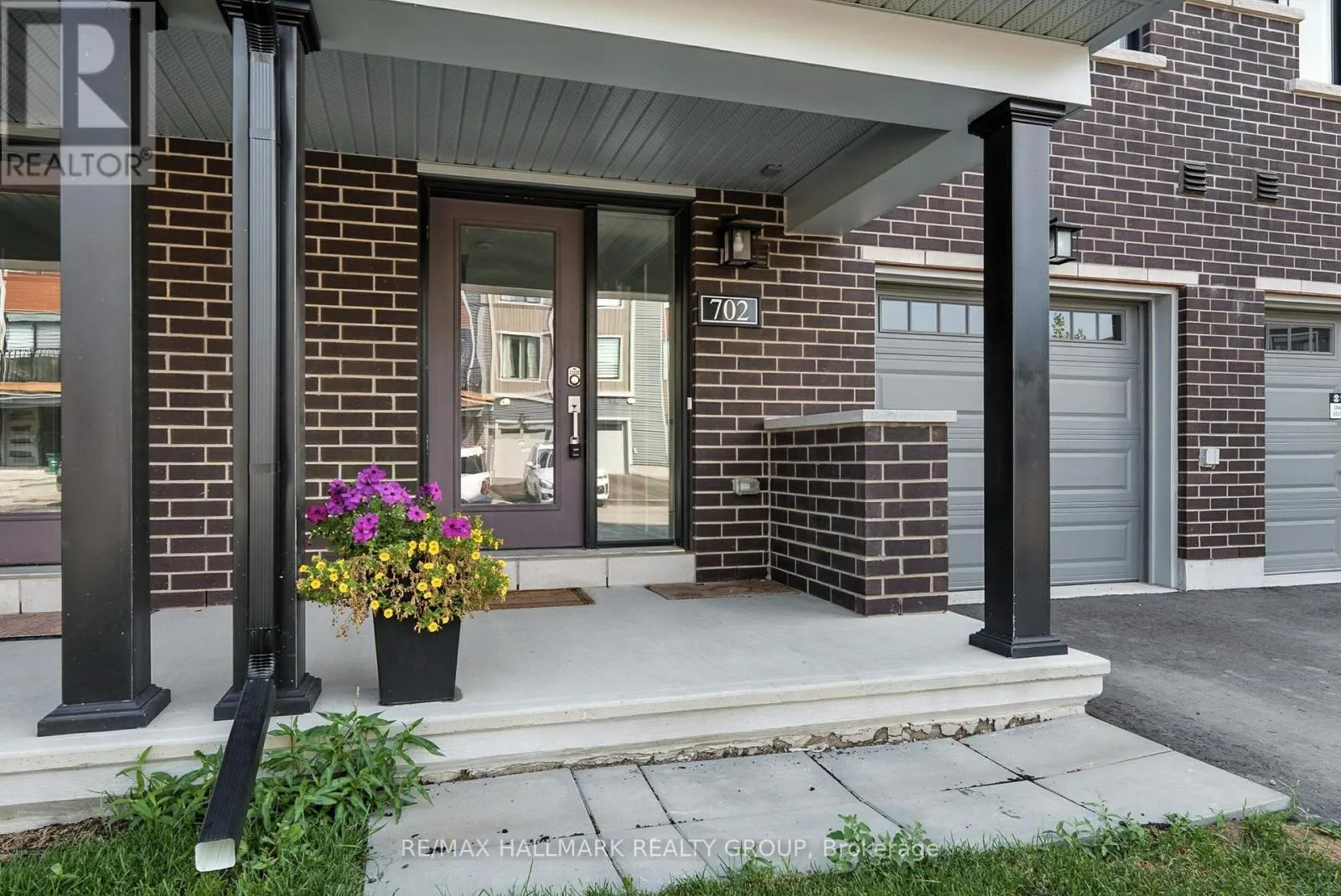 702 CONFLUENCE WALK