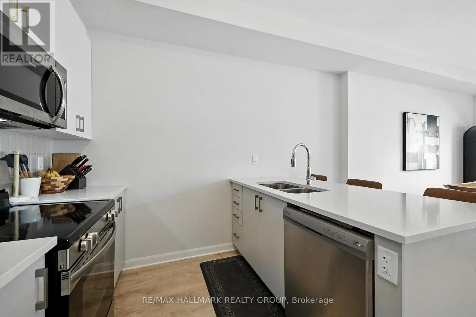 702 CONFLUENCE WALK